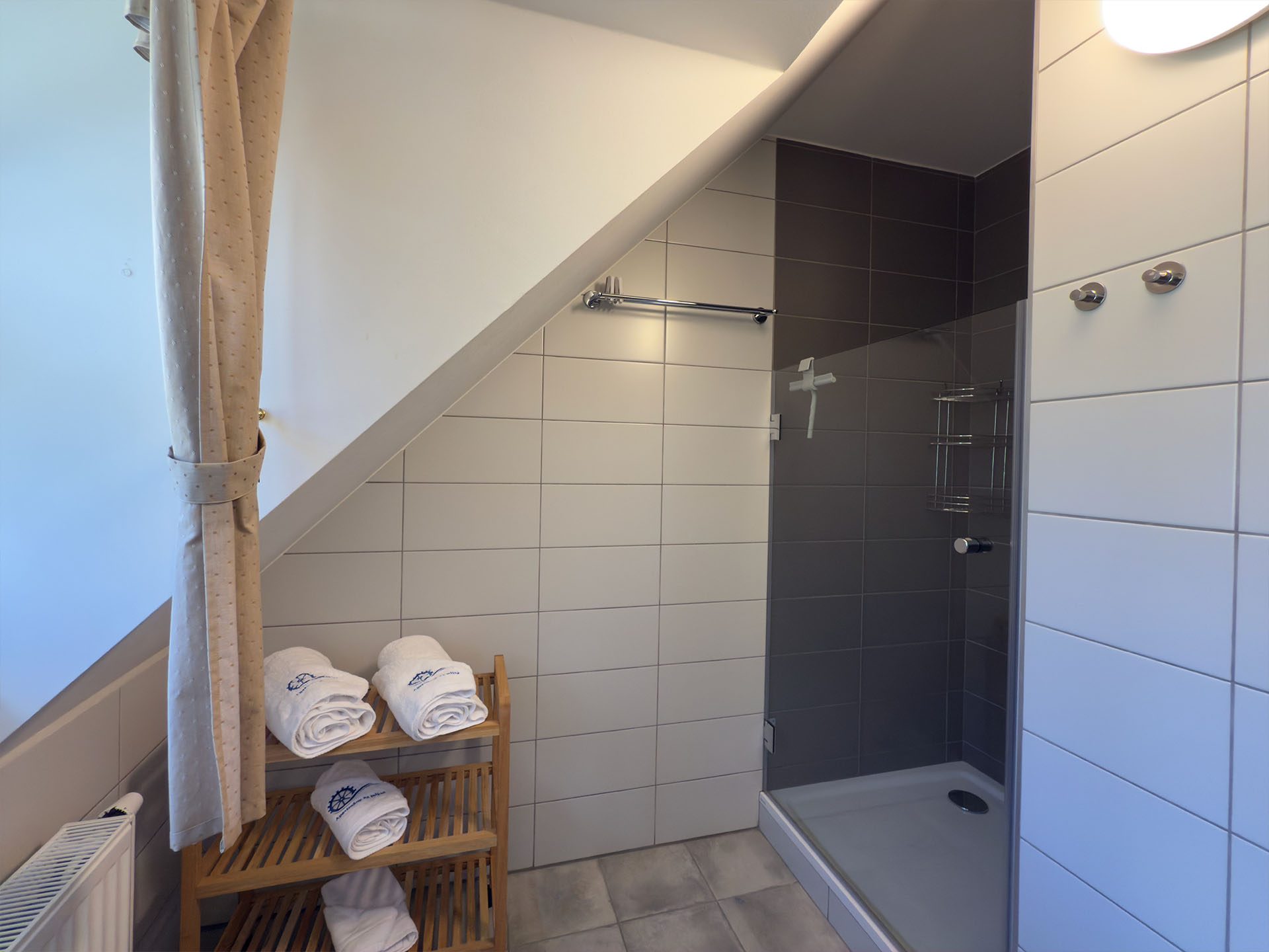 mlynár-sarla-koupelna-sprcha-rucniky-logo